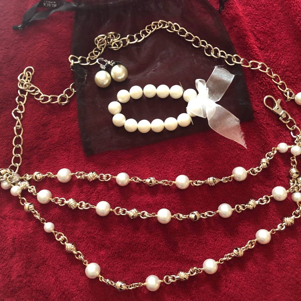 Gold and pearl accessory bundle
